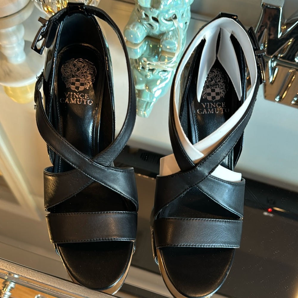 Black brand new heels